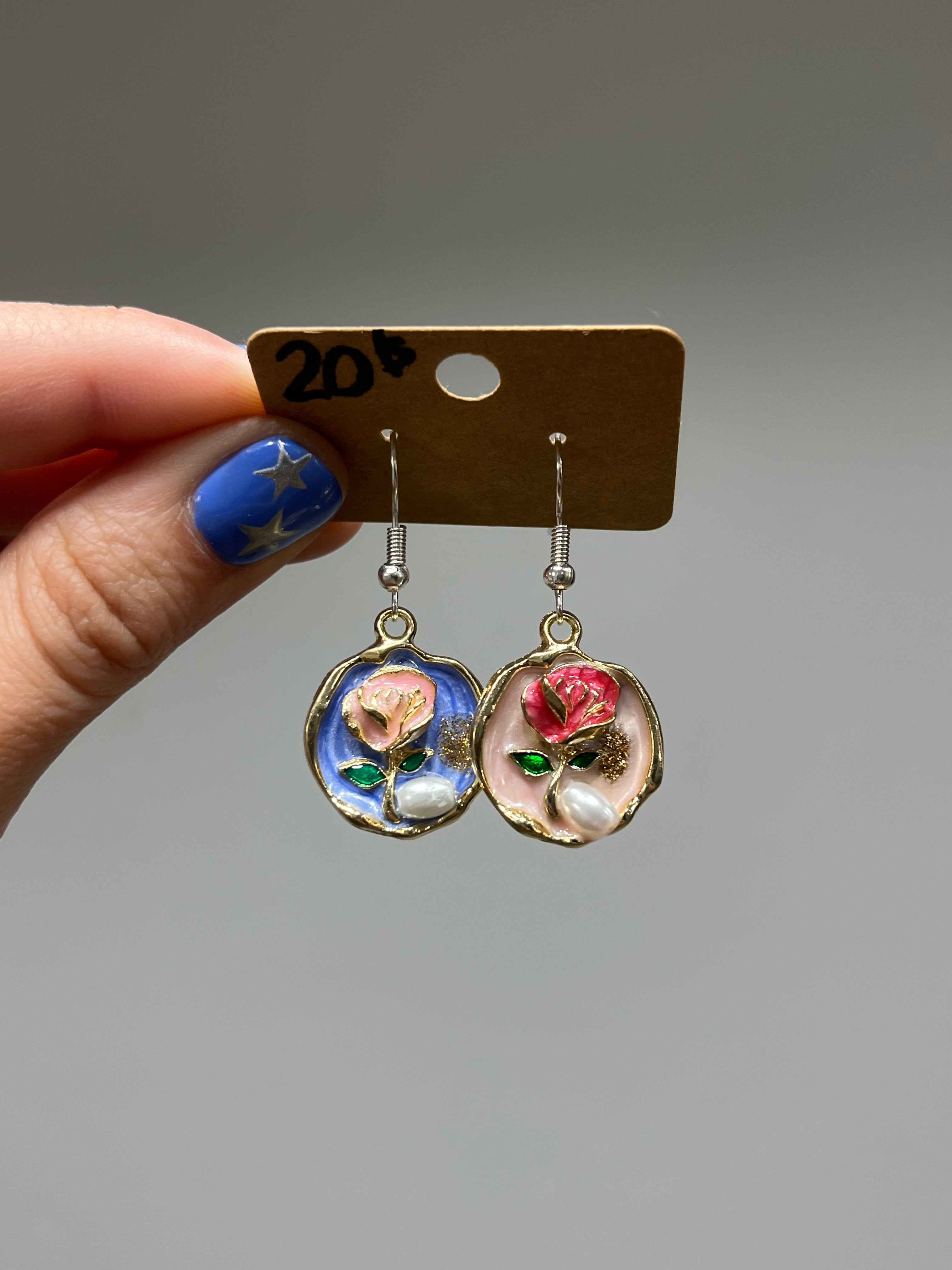 Mix-Match rose earrings