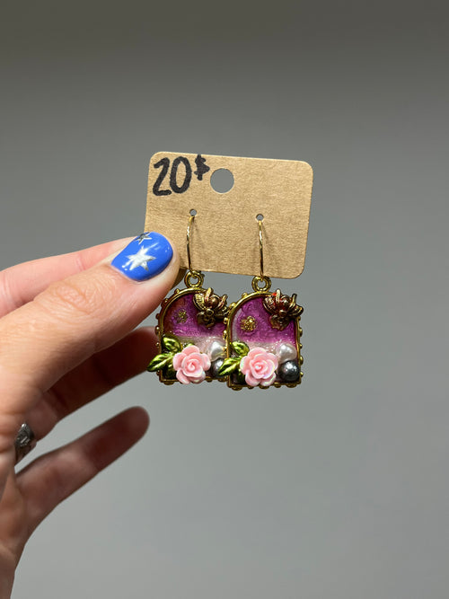 Beehive framed earrings