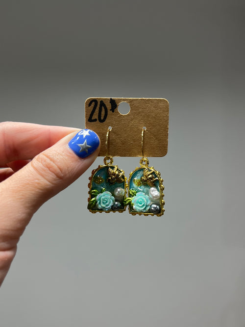 Beehive blue framed earrings